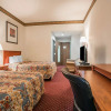 Отель Rodeway Inn & Suites, фото 8