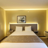 Отель Days Inn by Wyndham Surrey, фото 12