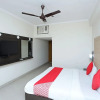 Отель OYO 44364 Hotel Gaurab, фото 6