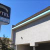 Отель Bristol Motel, фото 1