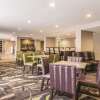 Отель La Quinta Inn & Suites by Wyndham Cleveland - Airport North в Кливленде