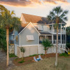 Отель Huckleberry by Avantstay Classic Charleston Home Close to Beach Outdoor Dining, фото 16