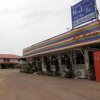 Отель N.J. Hotel в Тхат-Пханоме