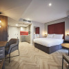Отель Roomzzz York City, фото 5