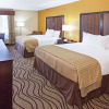 Отель La Quinta Inn & Suites by Wyndham Floresville, фото 3