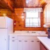 Отель Couples Cove Lakefront Cabin by RedAwning, фото 11