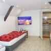 Отель Tolstov-Hotels Large 3 Room Apartment with Garden, фото 8