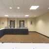 Отель Holiday Inn Express Hotel & Suites Fort Myers East - The Forum, an IHG Hotel, фото 17