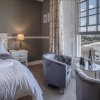 Отель Gwynne House - 6 Bedroom Luxurious Holiday Home - Tenby Harbour, фото 22