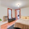 Отель Quaint And Charming 2br Apt In Central Oakland 2 Bedroom Apts by Redawning, фото 2