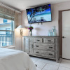 Отель Siesta Breakers Penthouse on the Beach, фото 3
