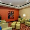 Отель Holiday Inn Express & Suites Houston East - Baytown, an IHG Hotel, фото 2