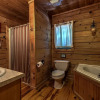 Отель Hidden Pond - 2 Br Cabin, фото 5
