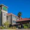 Отель La Quinta Inn & Suites by Wyndham Corpus Christi Northwest в Корпус-Кристи