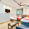 Отель OYO Flagship Hotel GV Residency, фото 11