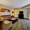 Отель Staybridge Suites Middleton Madison-West, an IHG Hotel, фото 4