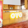 Отель Super OYO 759 Hotel Dewi Sri, фото 2