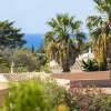 Отель Villa Amarela - free heated pool short walk to centre of Carvoeiro, фото 1