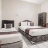 Отель Super OYO 94093 Hotel Sanira Near Supratman street, фото 6
