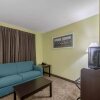 Отель Quality Inn & Suites Hotel Muncie, фото 7