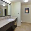 Отель Hampton Inn Suites Plattsburgh, фото 8