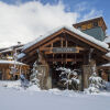 Отель Nita Lake Lodge в Уистлере