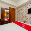 Отель RedLiving Apartemen Green Lake View Ciputat - Pelangi Rooms 3 Tower E, фото 6