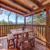 Отель Cubs Corner - Three Bedroom Cabin, фото 8