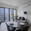 Отель Trendy Livingstyle 2br@moonee Ponds Wifi+parking, фото 13