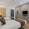 Отель OYO Townhouse 123 White Ridge Kondapur, фото 29