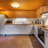 Отель Charming Little Chalet for 6 People & Free Ski Lockers, фото 5