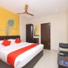 Отель OYO 14735 Nakshatra Grand, фото 6