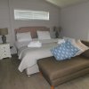 Отель Beautiful 2-bed Lodge in Bury St Edmunds, фото 12