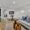 Отель New! Luxury Vacation Cottages W/deck & Patio, фото 13