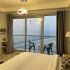 Отель Beautiful Studio Apartment In Al Marjan Island в Рас-аль-Хаиме