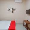 Отель RedDoorz Syariah near Tugu Lampu Gentur Cianjur, фото 3