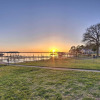 Отель Lakefront Cottage in Gun Barrel City w/ Hot Tub, фото 24