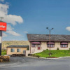 Отель Econo Lodge Breezewood, фото 1