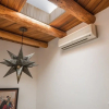 Отель Serenidad - Delightful Vacation Home, Walk to The Plaza and Canyon Rd, фото 20