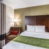Отель Comfort Inn Medford - Long Island, фото 25