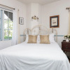 Отель Charming Studio - 1 Block to Gorgeous East Beach! Hotel Room, фото 6