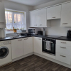 Отель Charming 3-bed House in Leigh Siddow Common, фото 5