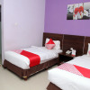 Отель Purple Hotel by OYO Rooms, фото 30