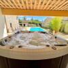 Отель Studio Avec Jacuzzi Et Piscine (Adults Only), фото 8