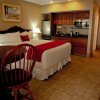 Отель Lake Grassy Inn & Suites, фото 28