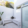 Отель Clifton YOLO Spaces – Clifton Private Beach Villa, фото 33