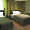 Отель Fantasy Suites, фото 1