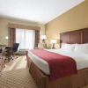 Отель Country Inn & Suites by Radisson, Topeka West, KS, фото 5