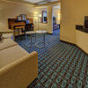 Отель Fairfield Inn & Suites by Marriott Near Universal Orlando, фото 7