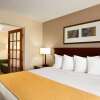 Отель Country Inn & Suites by Radisson, Toledo, OH, фото 6